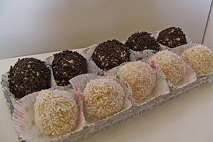 Schneeb&auml;lle 5