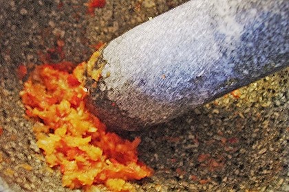 Gegrillte H&auml;hnchenbrust mit Koriandersauce 4