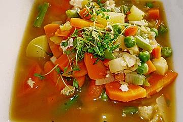 Gemüsesuppe