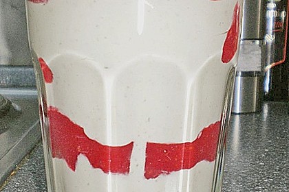 Albertos Basilikum und Rosmarin Creme mit Himbeersauce 25