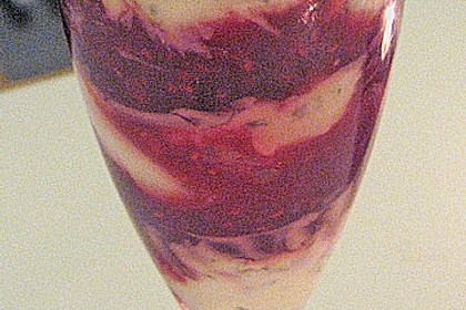 Albertos Basilikum und Rosmarin Creme mit Himbeersauce 27