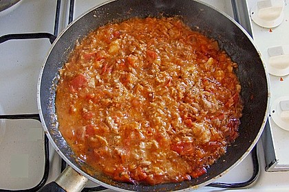 Nudeln in leichter, sämiger Thunfisch-Tomaten-Käse Sauce 64