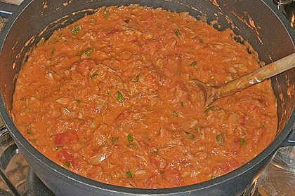 Nudeln in leichter, sämiger Thunfisch-Tomaten-Käse Sauce 43