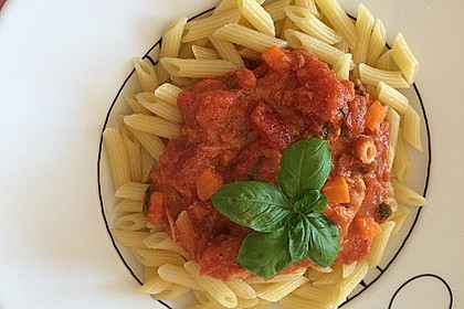 Nudeln in leichter, sämiger Thunfisch-Tomaten-Käse Sauce 19