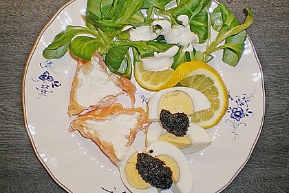 R&auml;ucherlachsmousse auf gebratenem Spinatsalat 3