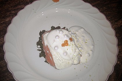 R&auml;ucherlachsmousse auf gebratenem Spinatsalat 4