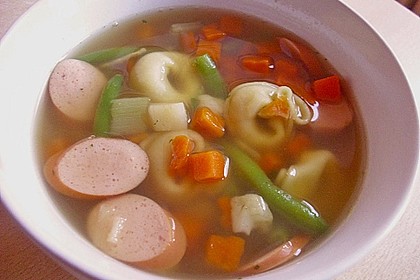 Gem&uuml;seeintopf mit Tortellini