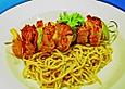 Bunte Schweinefiletspie&szlig;e mit Pesto - Pasta