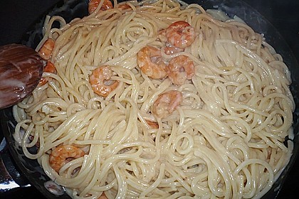 Zitronenspaghetti mit Garnelen 9