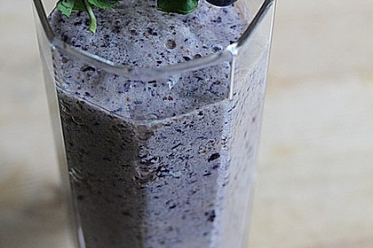 Banane - Blaubeer Smoothie 1