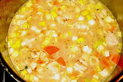 Leichtes Thai - Süppchen mit Hähnchenbrust und Kokos 6