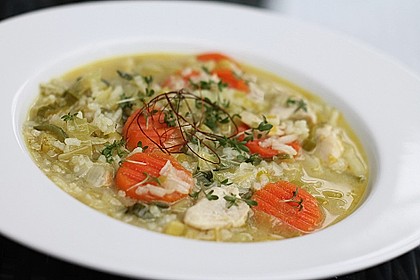 Leichtes Thai - Süppchen mit Hähnchenbrust und Kokos 1