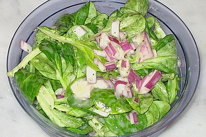 Dressing f&uuml;r den Feldsalat