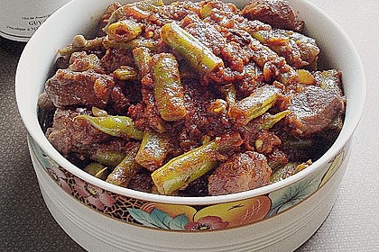 Fisolengulasch mit Lamm