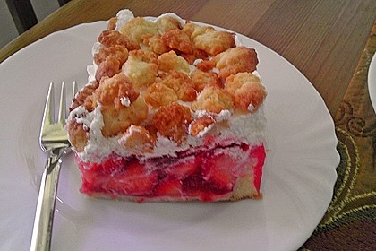 Erdbeerstreuselkuchen 77