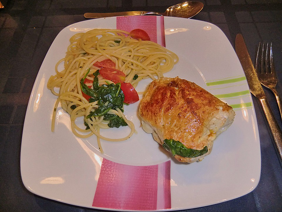 Mozzarella - Schnitzel mit Tomaten - Knoblauch - Nudeln (Rezept mit ...