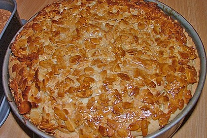 Bienenstich Apple Pie 18