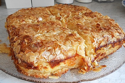 Bienenstich Apple Pie 43