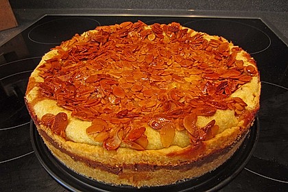 Bienenstich Apple Pie 34