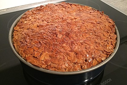 Bienenstich Apple Pie 12