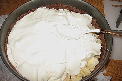 Banana Caramel Cream Cheese Pie 3
