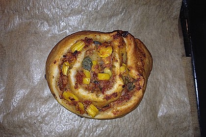 Chrissis Thunfisch - Pizzaschnecken 2