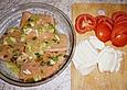 Marinierter Lachs, &uuml;berbacken mit Tomaten und Mozzarella