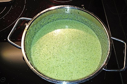 Brokkoli - Creme - Suppe 1