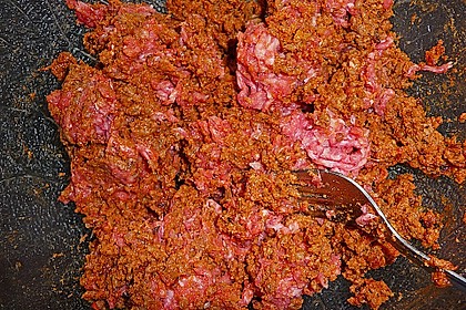 Gef&uuml;llte Bl&auml;tterteigtaschen mit Hackfleisch 3