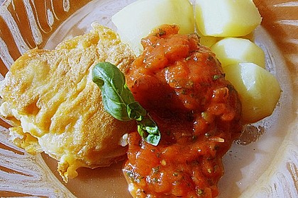 Seelachsfilet in Parmesanh&uuml;lle mit Tomaten - Basilikum - So&szlig;e