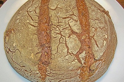 W&uuml;rziges Roggenmischbrot 1
