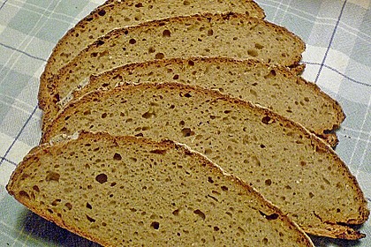 W&uuml;rziges Roggenmischbrot 3