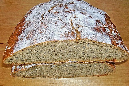W&uuml;rziges Roggenmischbrot 6