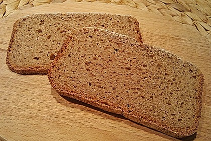 W&uuml;rziges Roggenmischbrot 21
