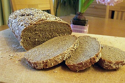 W&uuml;rziges Roggenmischbrot 26