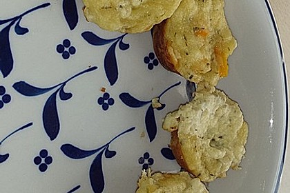 Herzhafte Muffins mit Schafskäse 6
