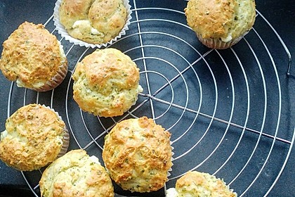 Herzhafte Muffins mit Schafskäse 3