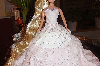 Barbie-Torte 24