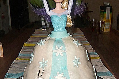 Barbie-Torte 11