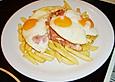 Spiegeleier mit Pommes frites