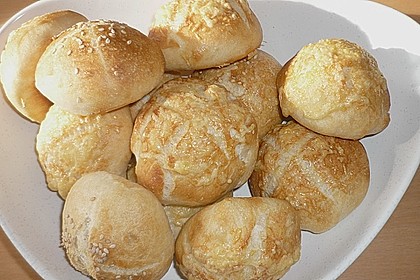 Frühstücksbrötchen 16