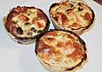 Quiches mit Lachs und Garnelen