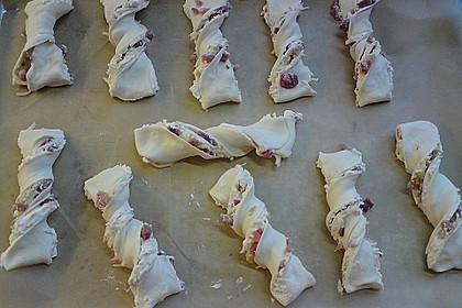 Bl&auml;tterteig - Schinken - K&auml;se - Stangen 51