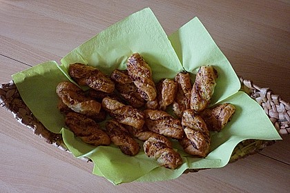 Bl&auml;tterteig - Schinken - K&auml;se - Stangen 64