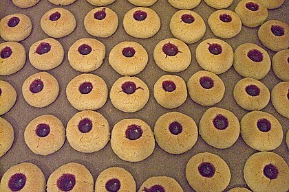 Marzipanbällchen mit Himbeergelee - Füllung 14