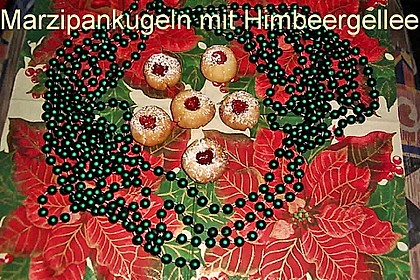 Marzipanbällchen mit Himbeergelee - Füllung 21