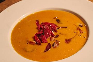 Kürbissuppe mit Maroni
