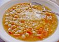 Joghurtsuppe mit Kichererbsen und Linsen