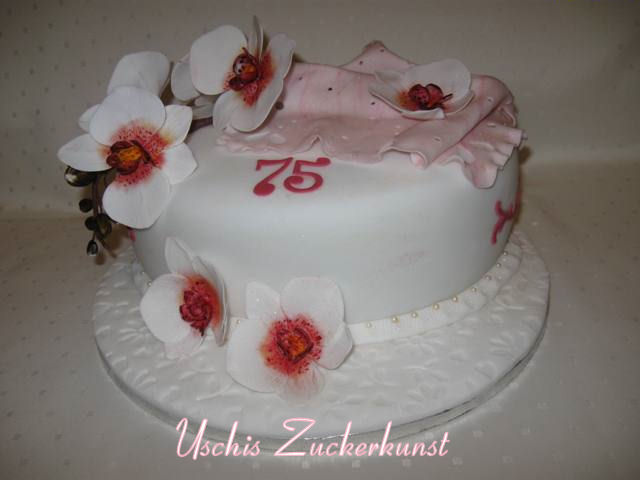 Edle Orchideetorte Mit Rosa Spitzentuch Zum 75 Geburtstag Motivtorten Fotos Forum Chefkoch De
