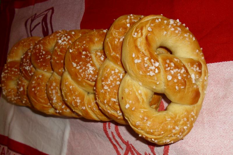 Martinsbrezel — Rezepte Suchen